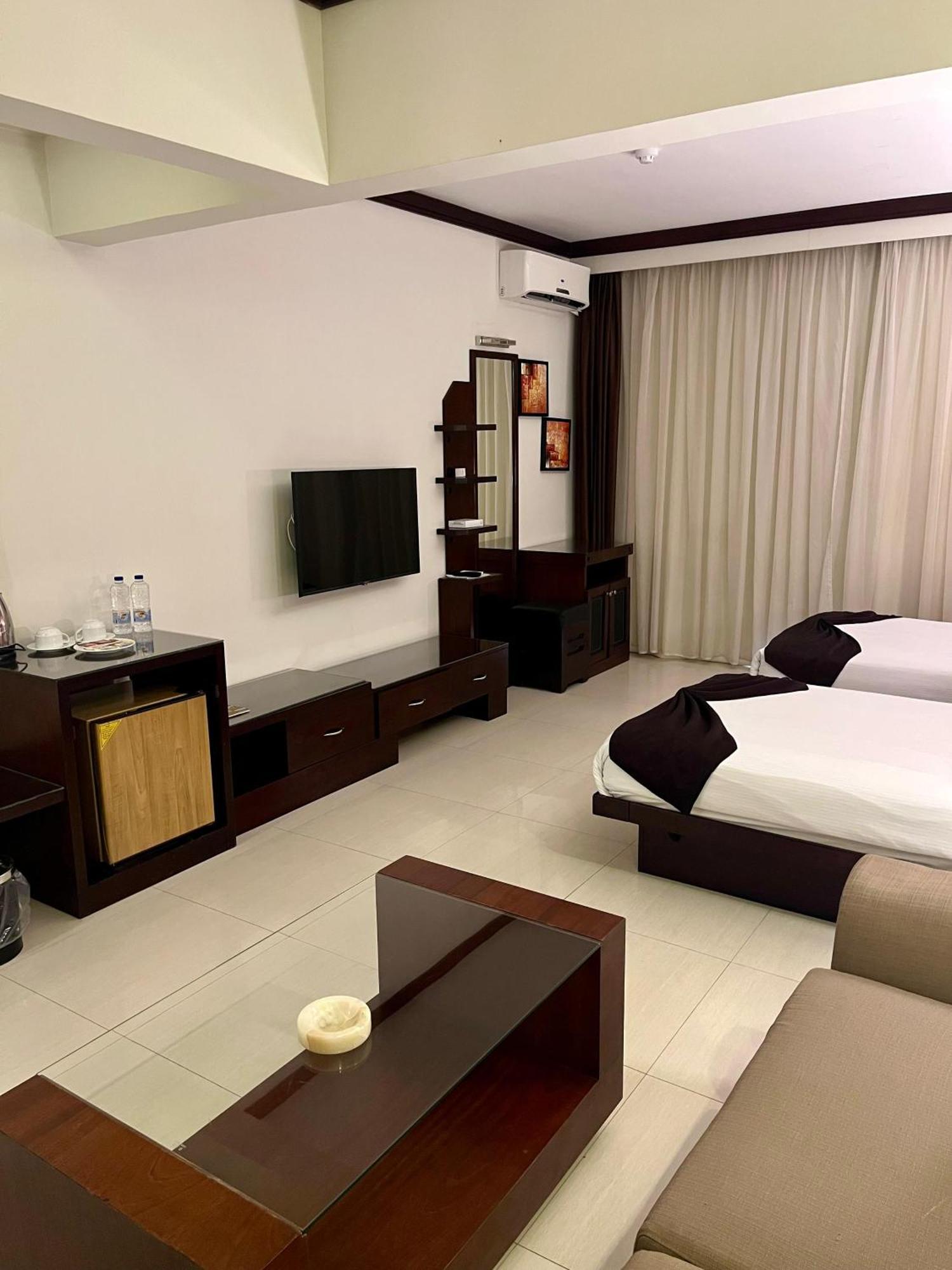 בורג' אל ערב Panacea Suites Hotel מראה חיצוני תמונה